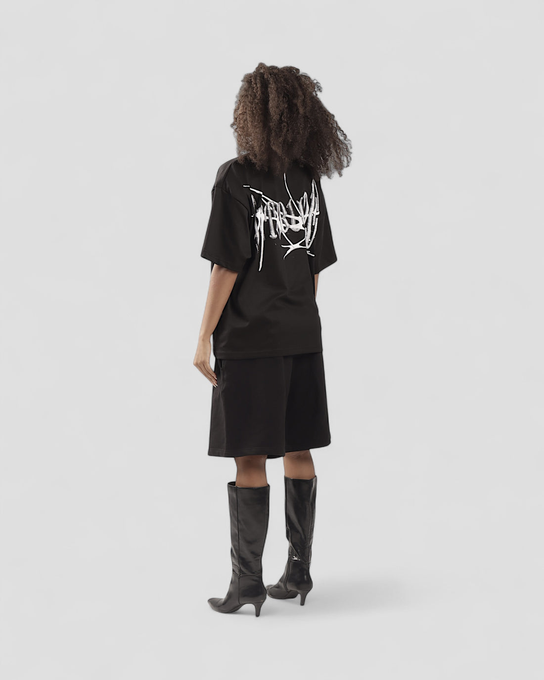 INTERLUDE BLACK BOXY TEE (10019782033683)