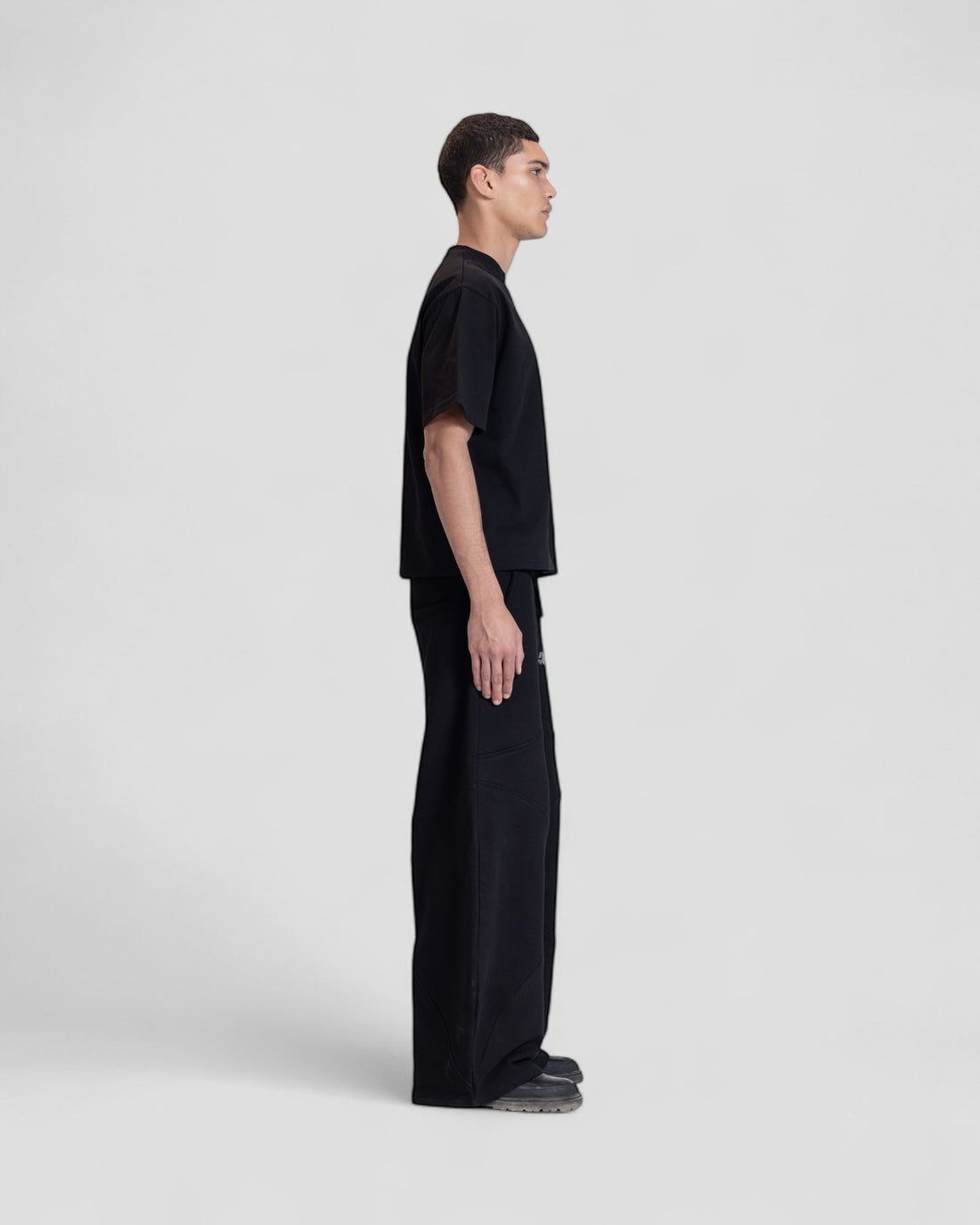 The Perfect Blank Black Boxy Tshirt V1
