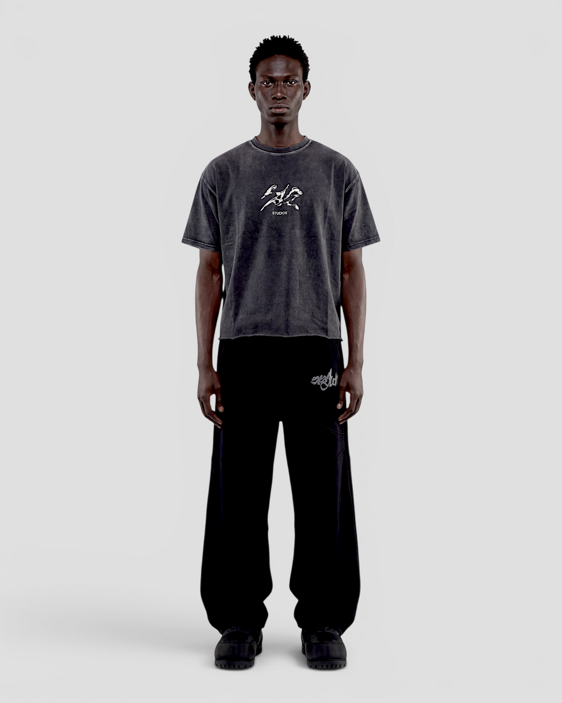 HUMO BLACK WASHED DISTRESSED REGULAR TEE