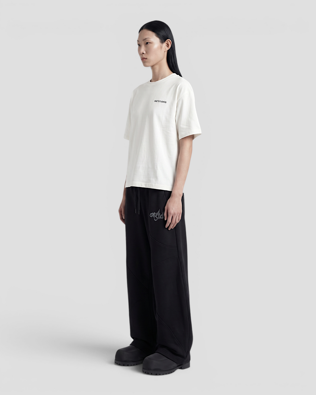 LOGO WHITE OVERSIZED TEE