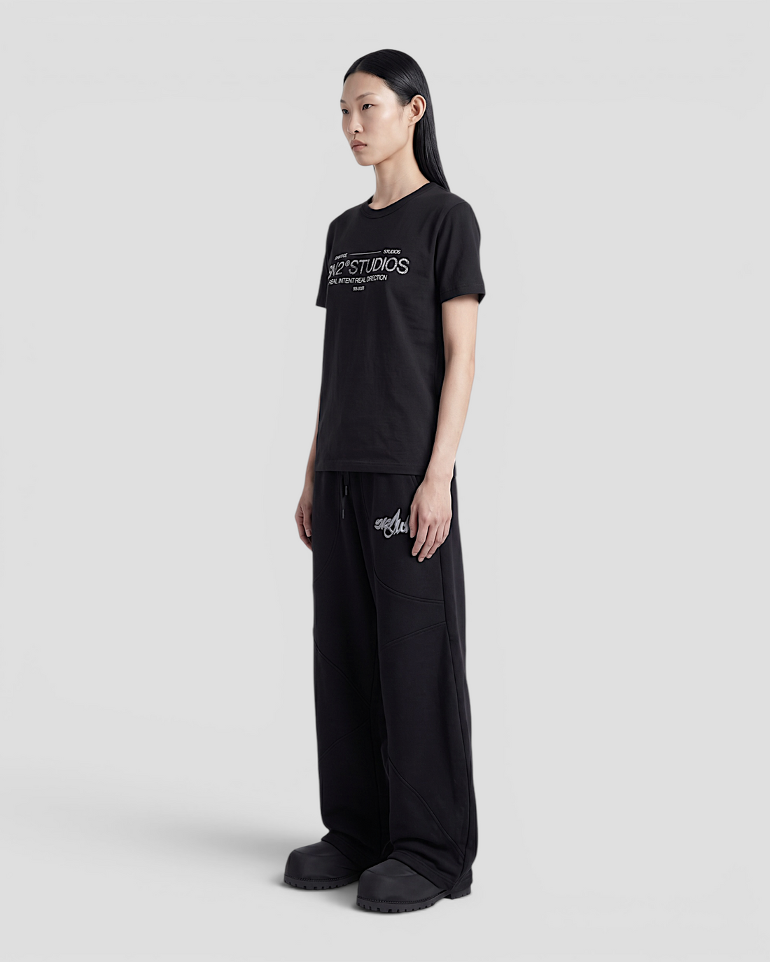 SIGNO BLACK REGULAR TEE