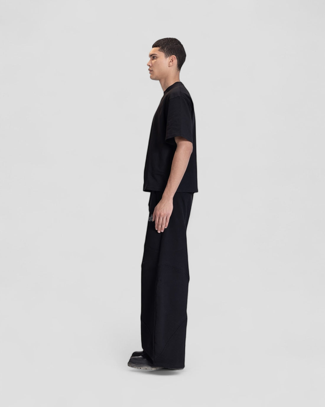 The Perfect Blank Black Boxy Tshirt V1