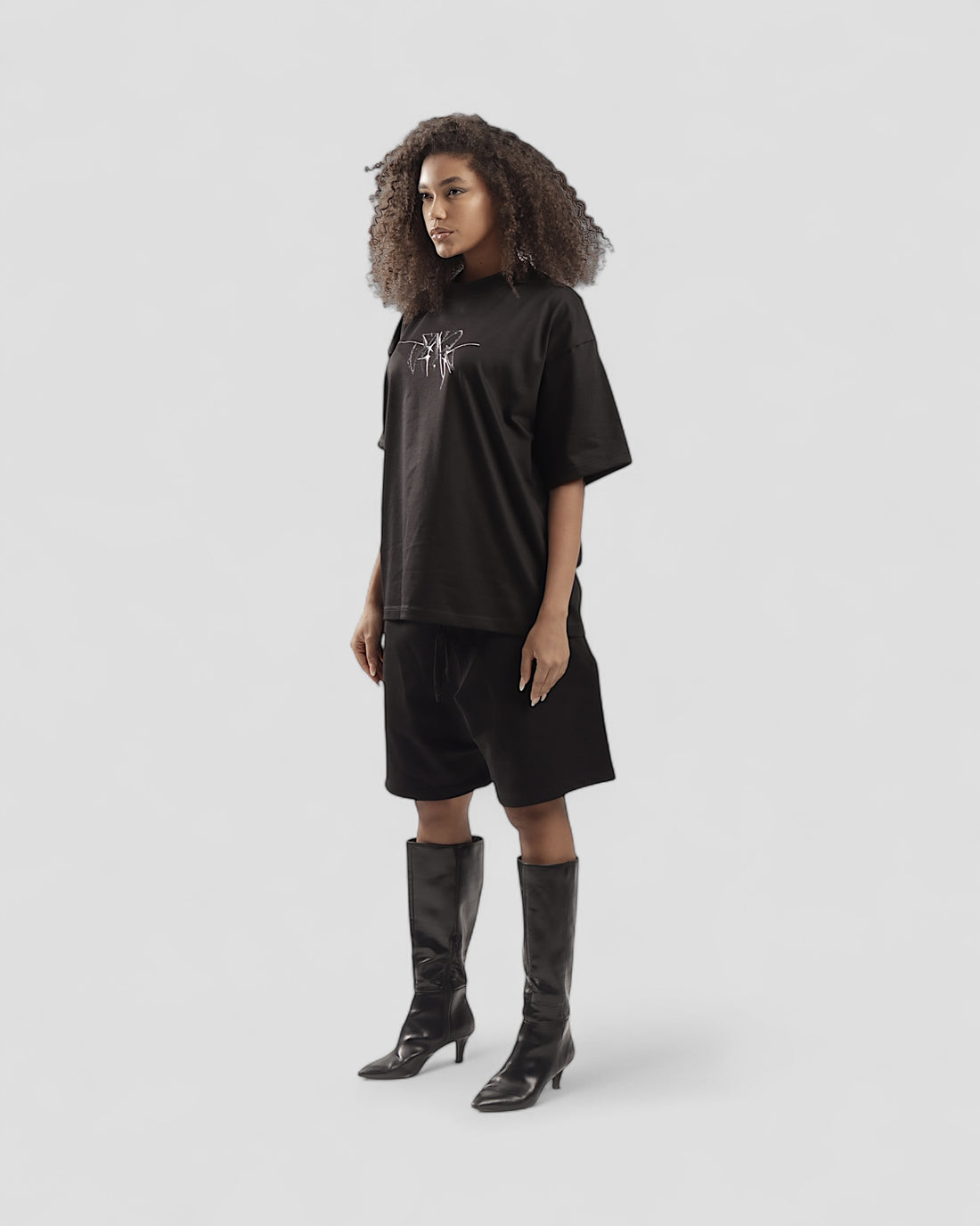 VISCERAL BLACK BOXY TEE
