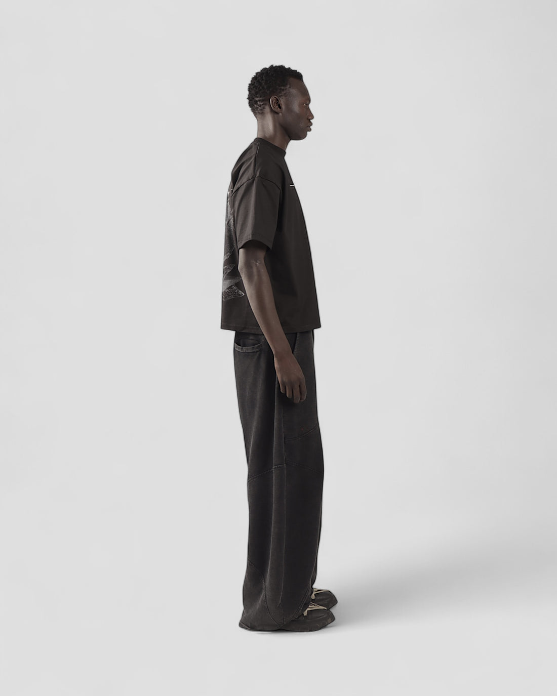 VISCERAL BLACK BOXY TEE