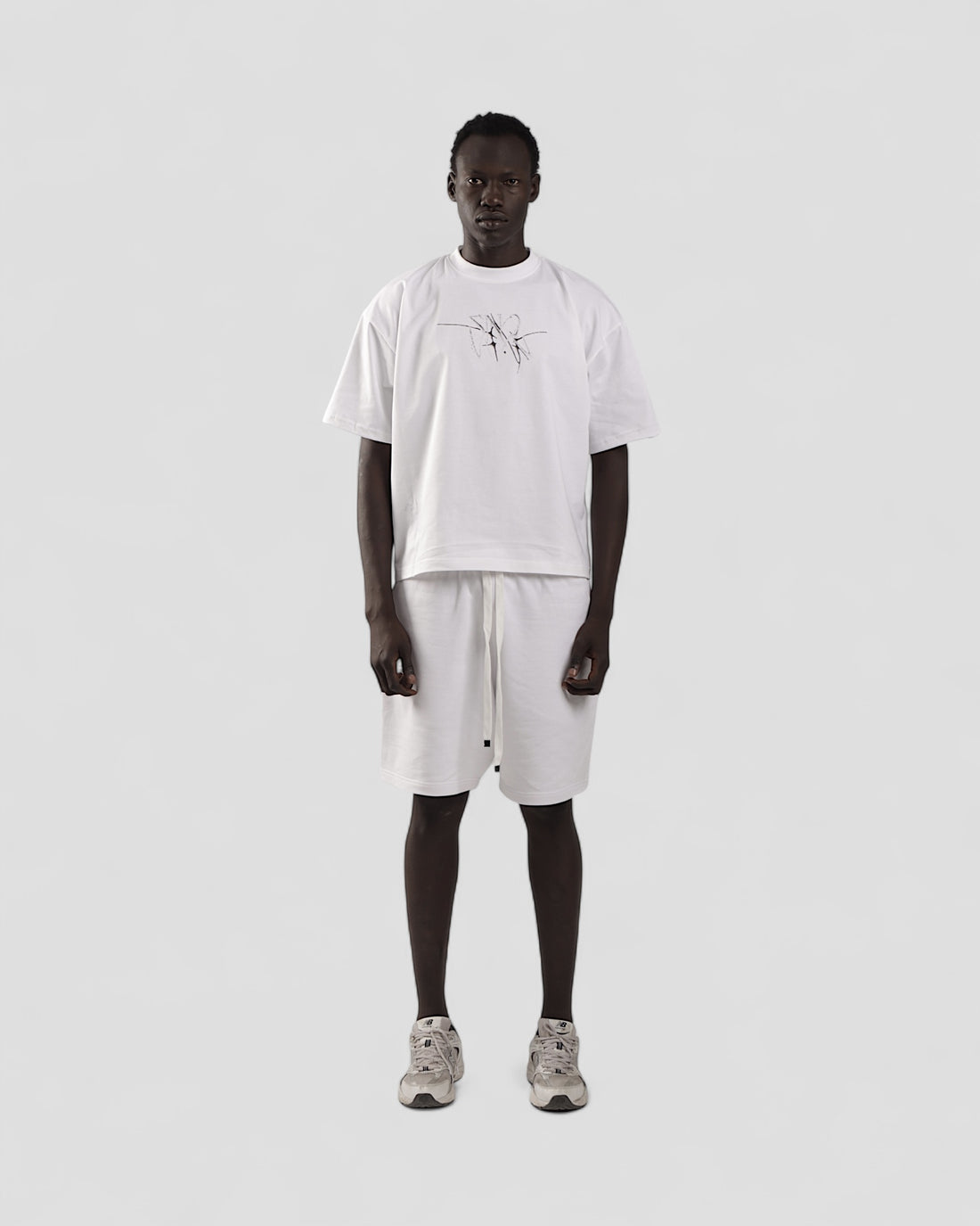 VISCERAL WHITE BOXY TEE