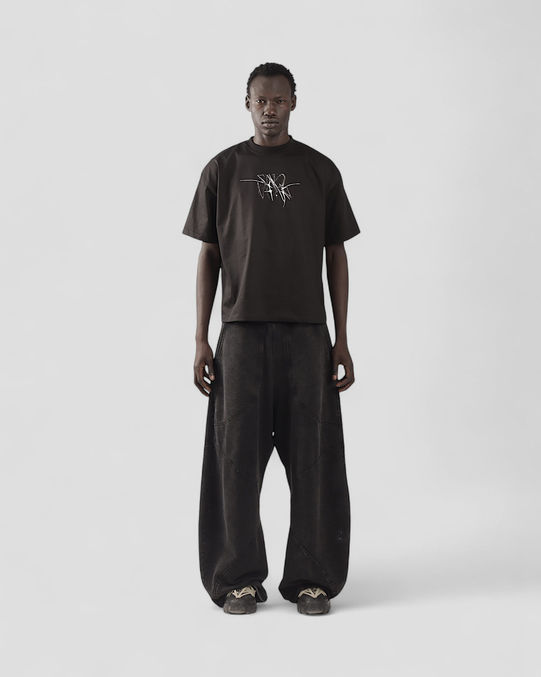 VISCERAL BLACK BOXY TEE