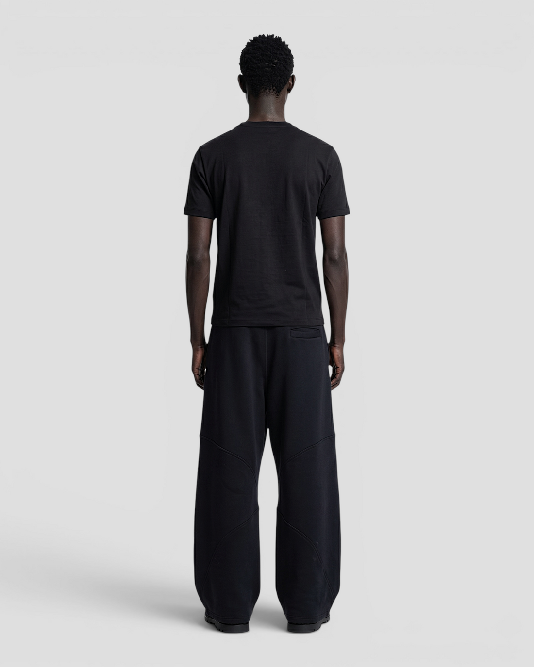 SIGNO BLACK REGULAR TEE