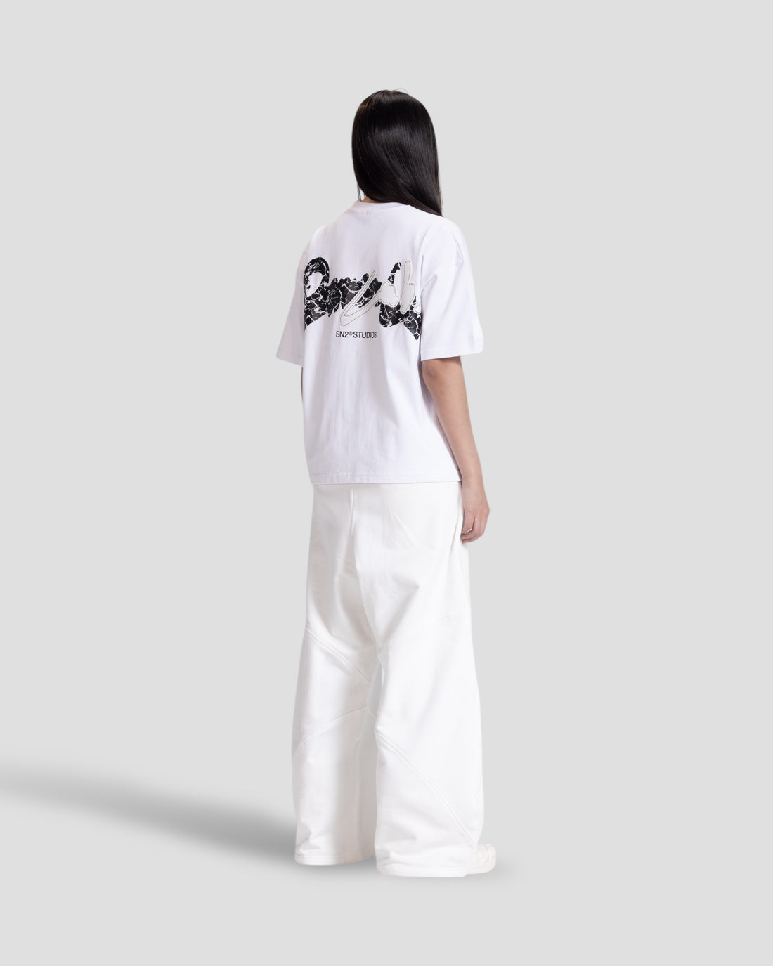 DEMENTE WHITE CRACKED BOXY TEE
