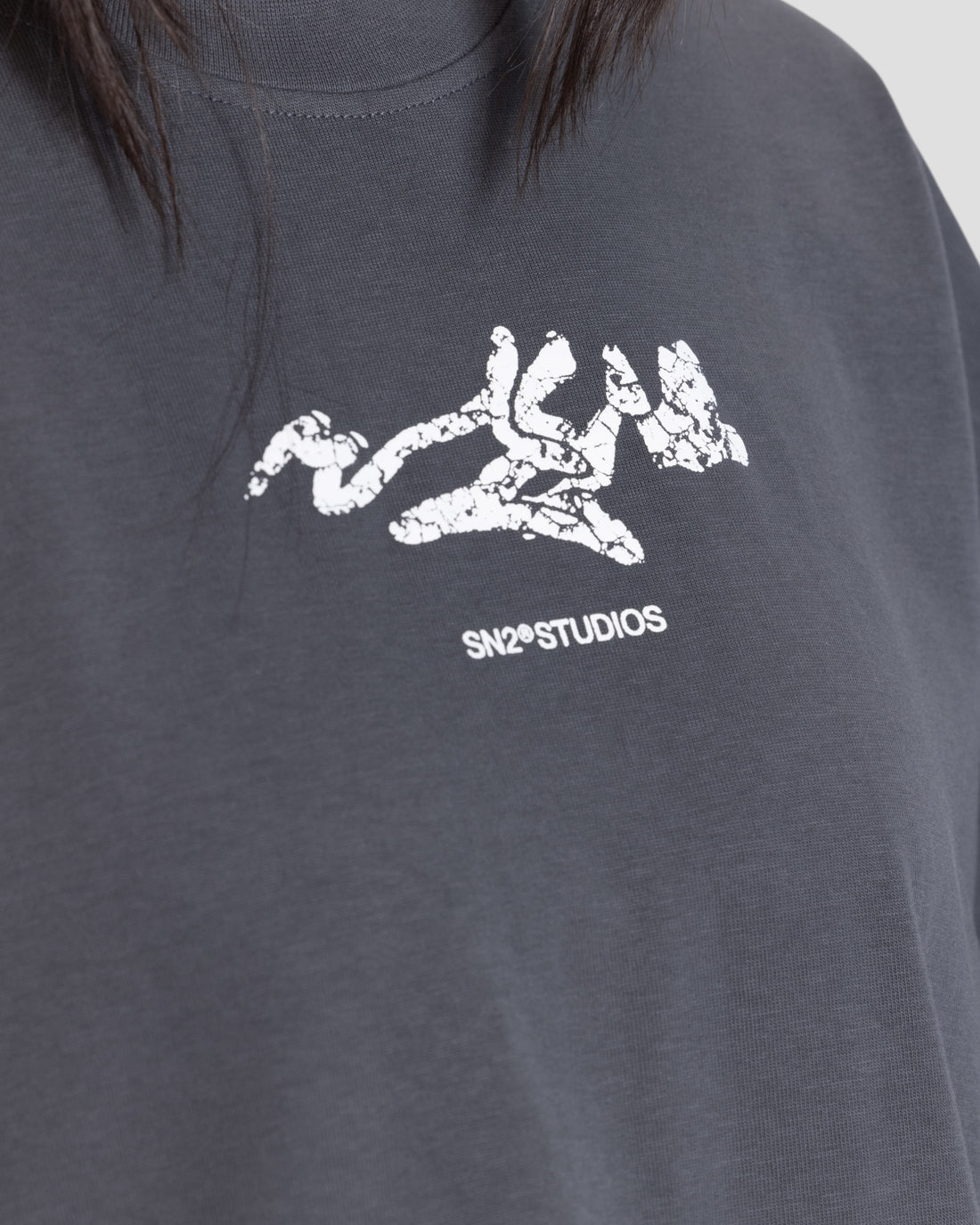 DEMENTE GREY CRACKED BOXY TEE