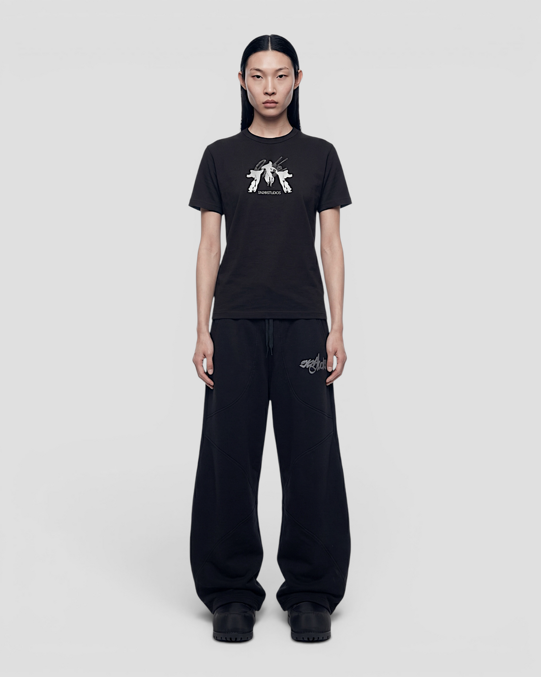 GENTE BLACK REGULAR TEE