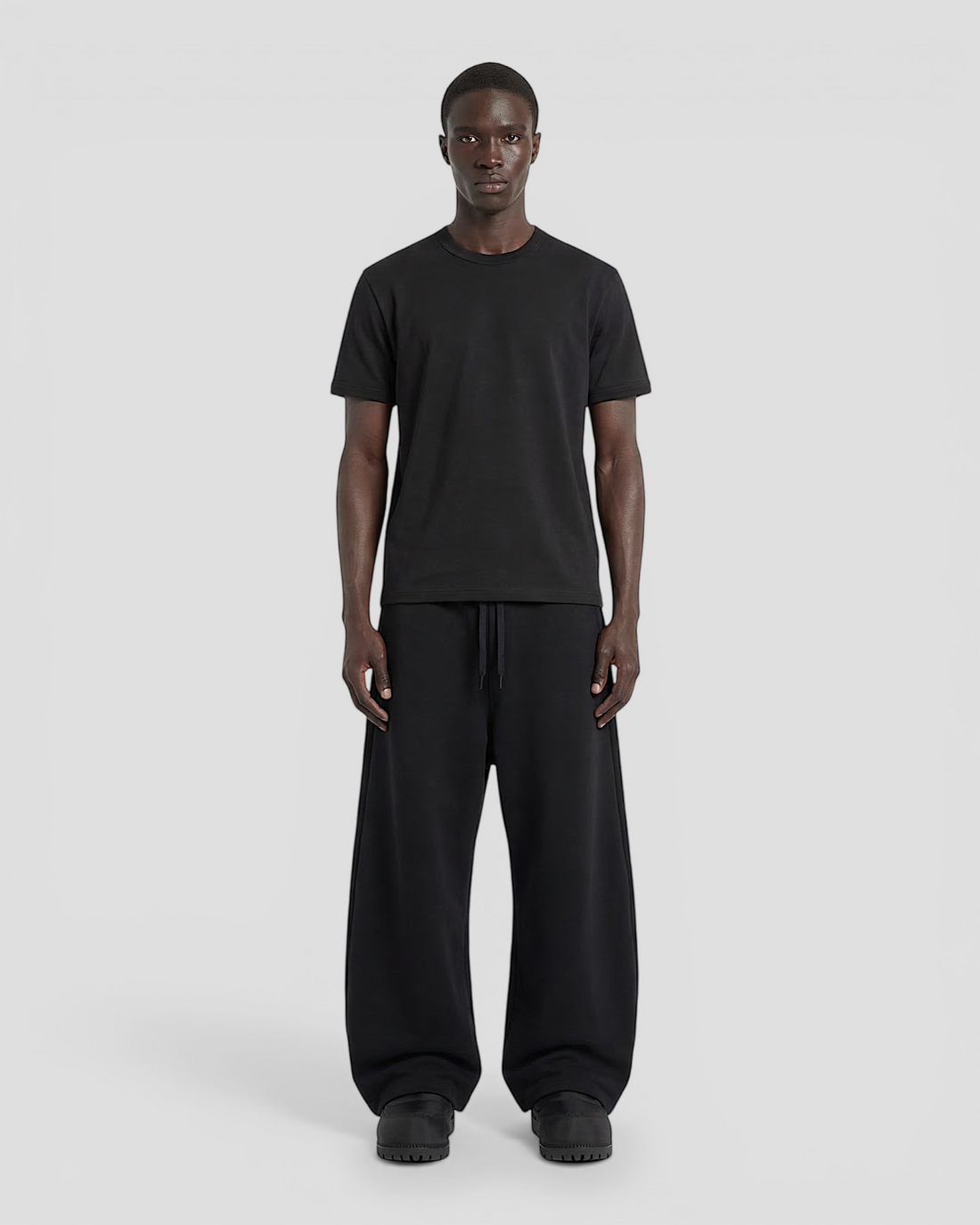 Luis Regular Blank Black Tee V2