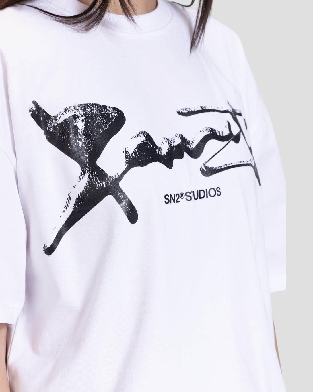 DEMENTE WHITE SHATTERED BOXY TEE