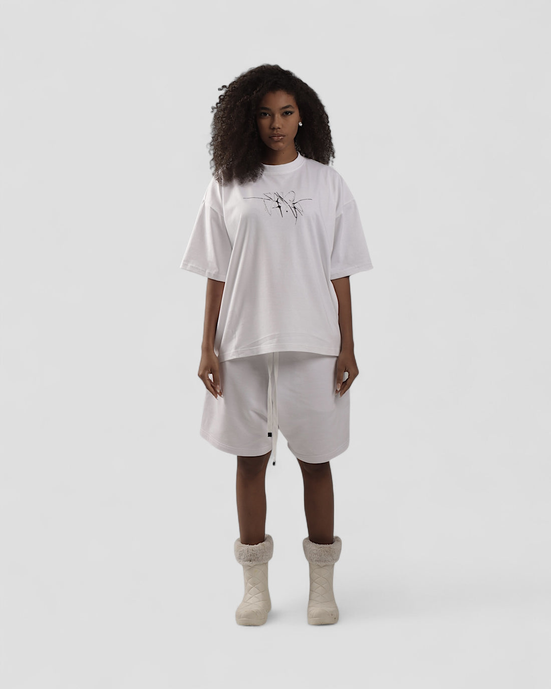 VISCERAL WHITE BOXY TEE