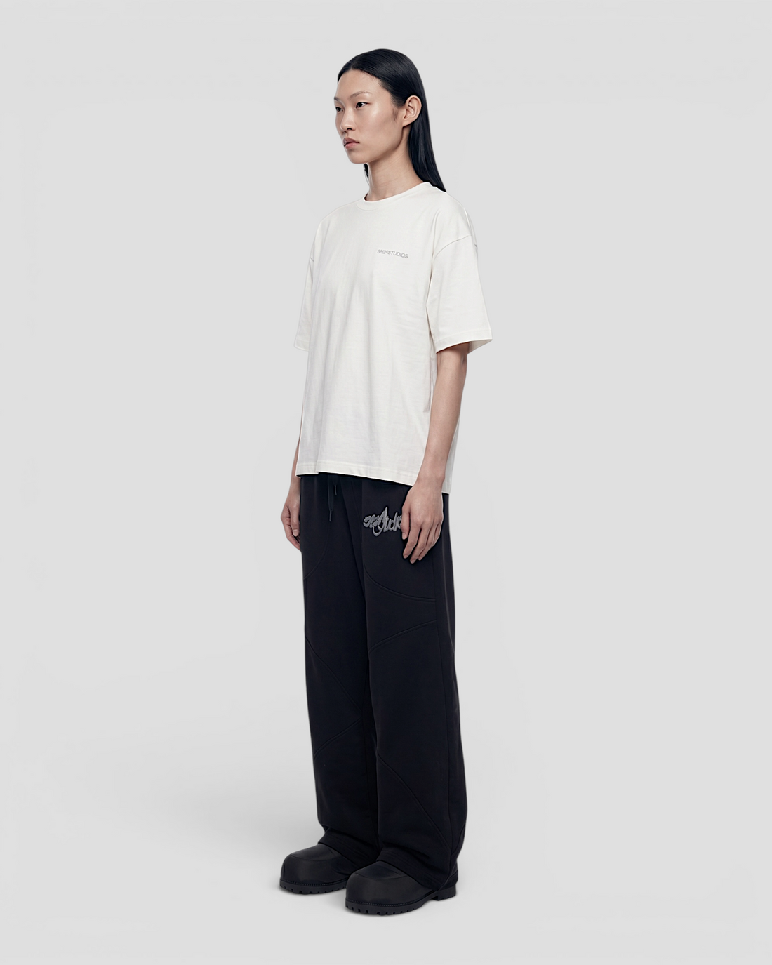 LOGO WHITE OVERSIZED TEE