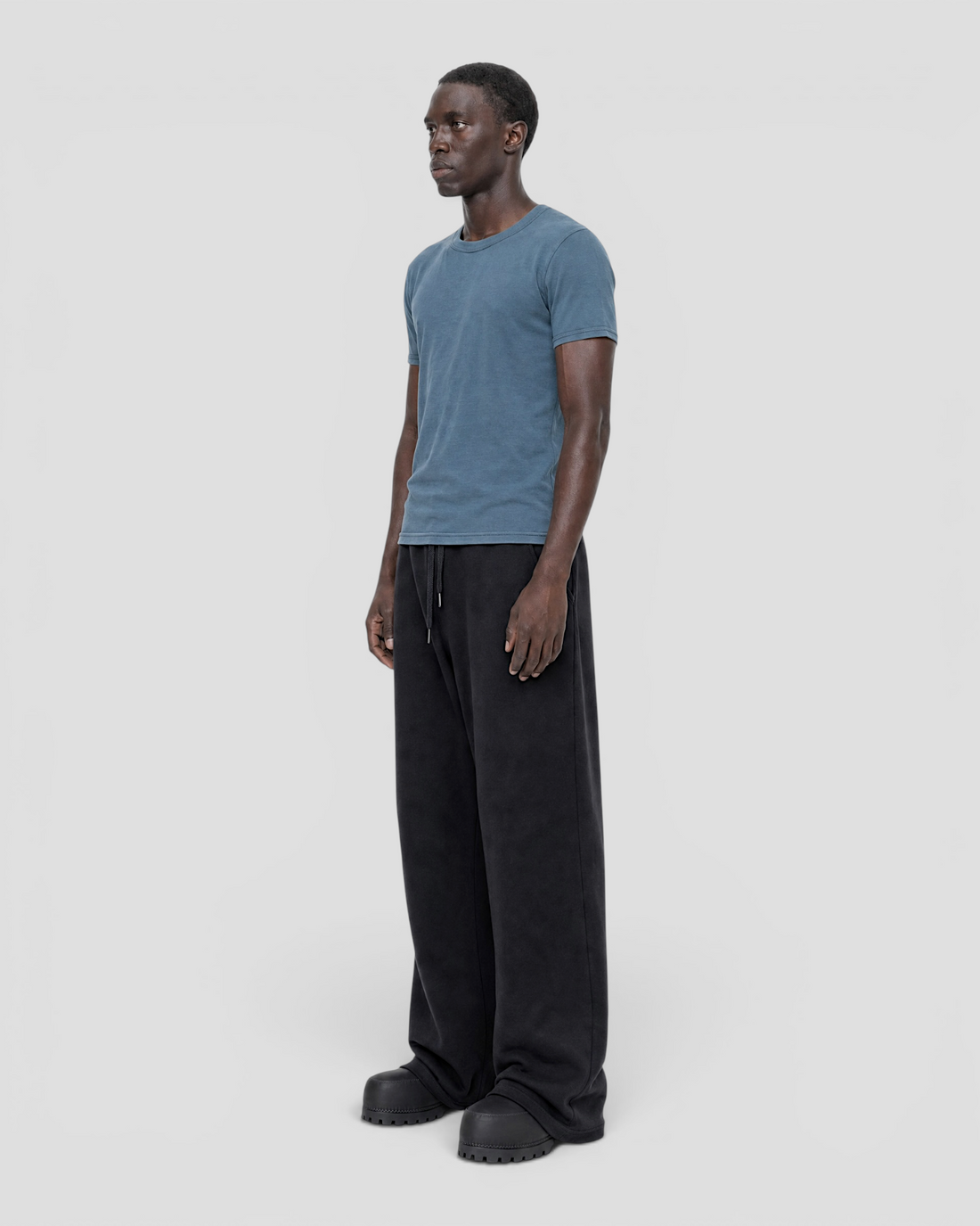 Luis Regular Blank Light Blue Tee V2