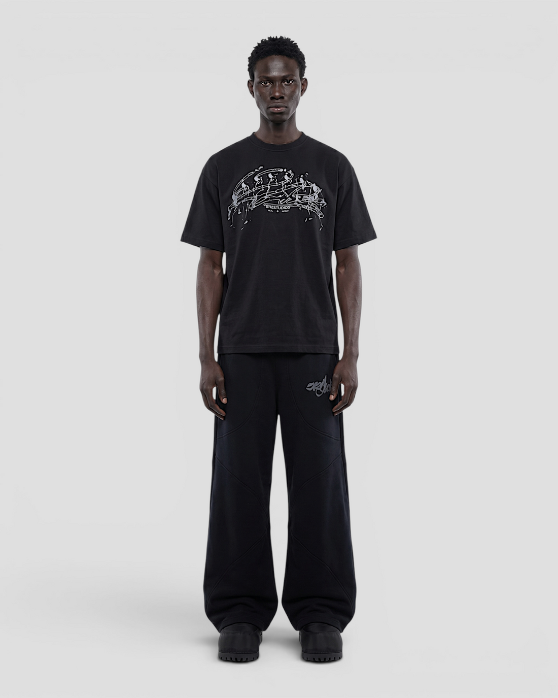 VISCOSO BLACK OVERSIZED TEE