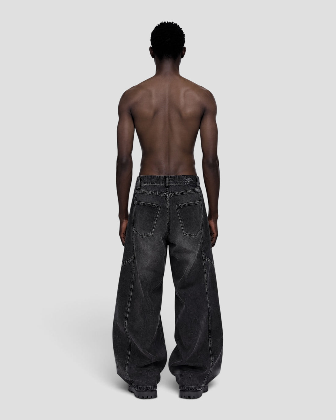 DEMENTE BLACK WASHED BARREL CURVED OVERSIZED JEANS