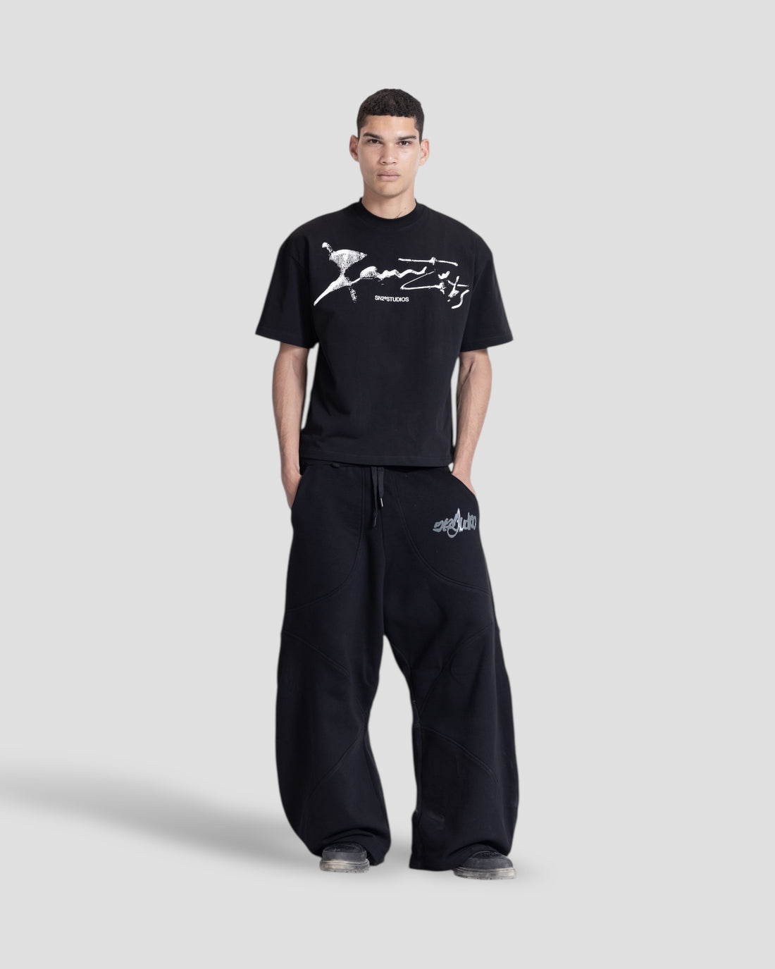 DEMENTE BLACK SHATTERED BOXY TEE