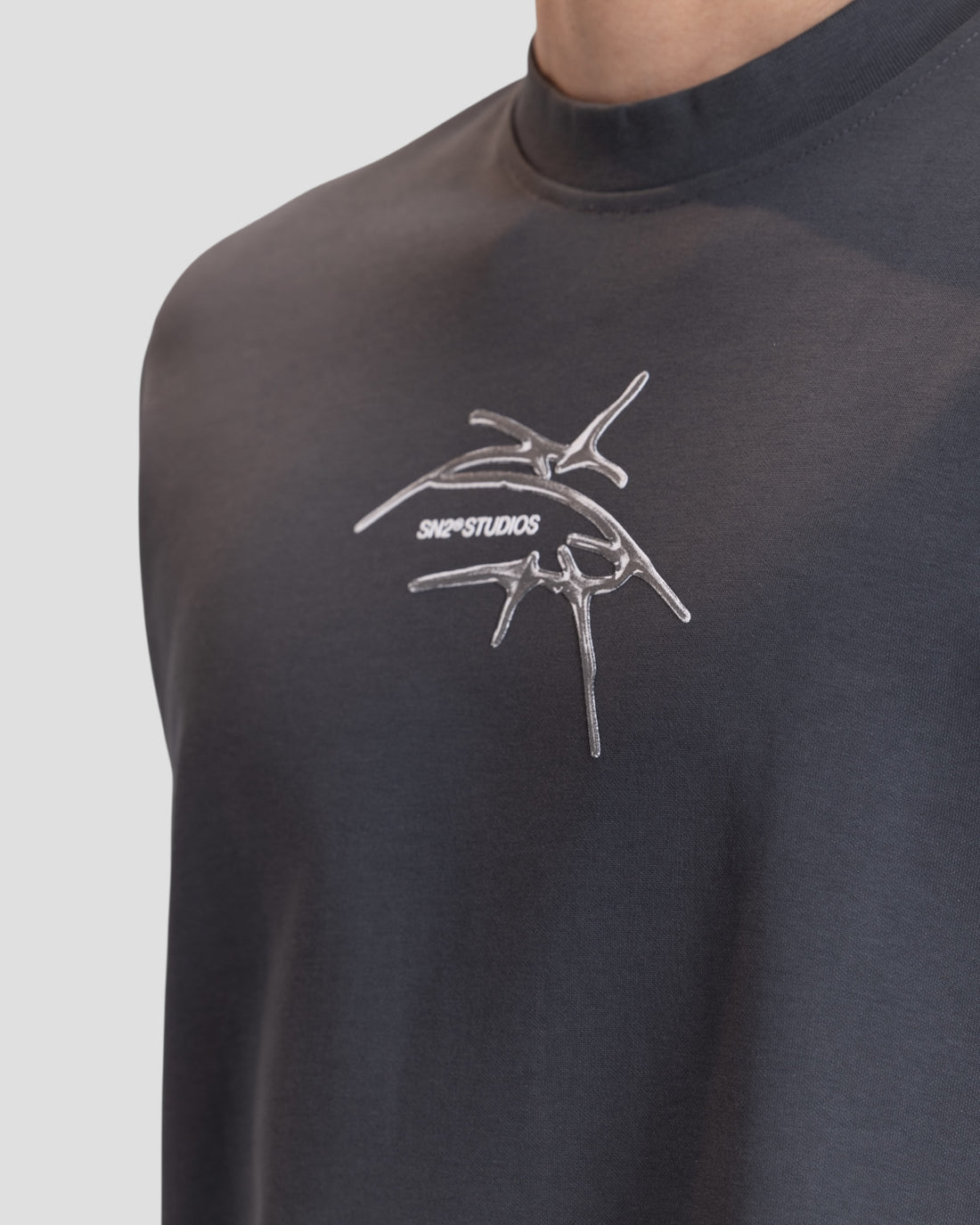 DEMENTE GREY SPIKED REGULAR TEE