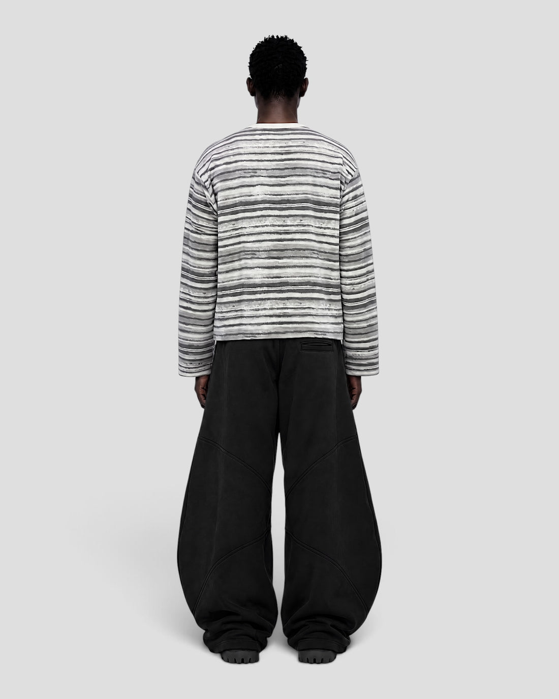 FORMS WASHED STRIPED WHITE & GREY LONG SLEEVE TEE