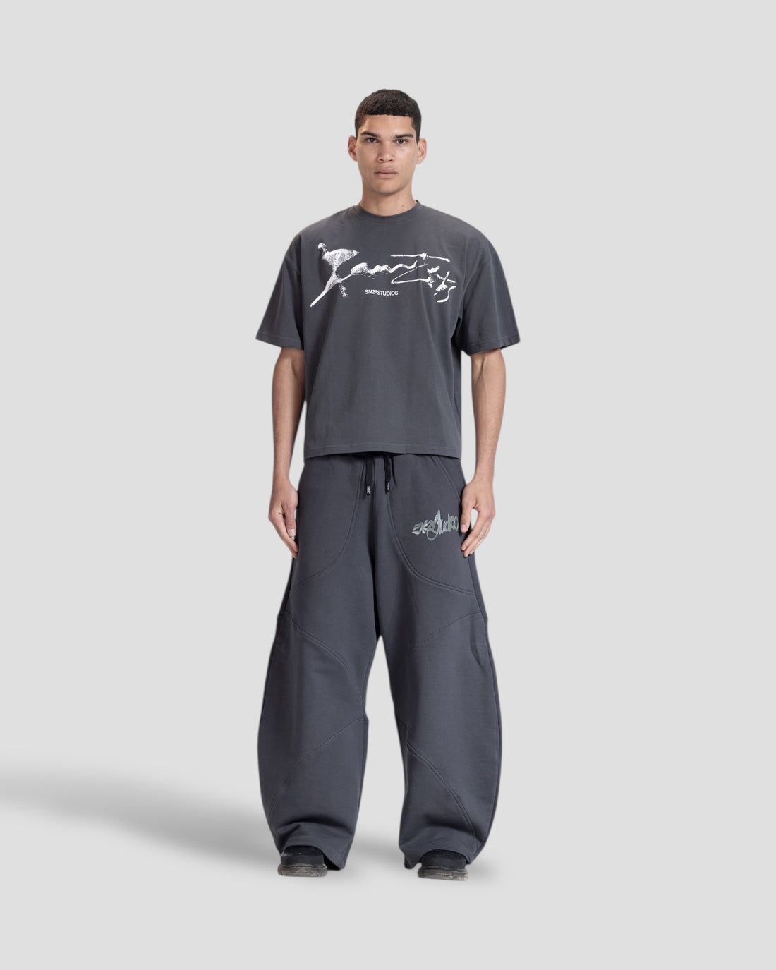 DEMENTE GREY SHATTERED BOXY TEE