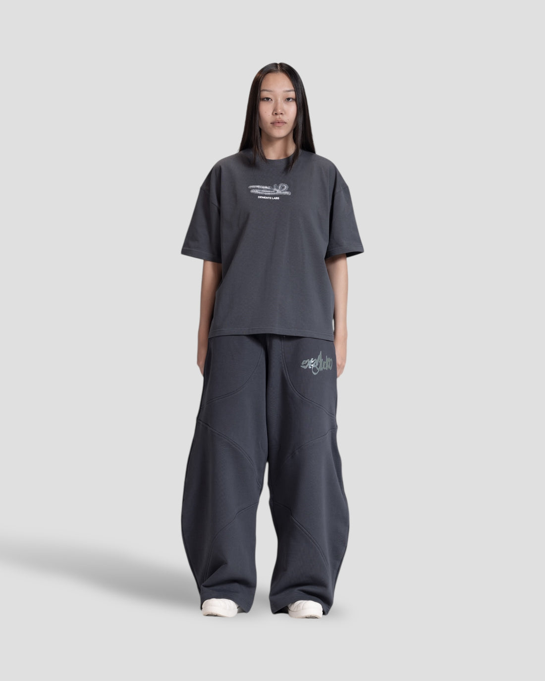 DESLEVADO GREY ILLUSION EMBROIDERY BOXY TEE