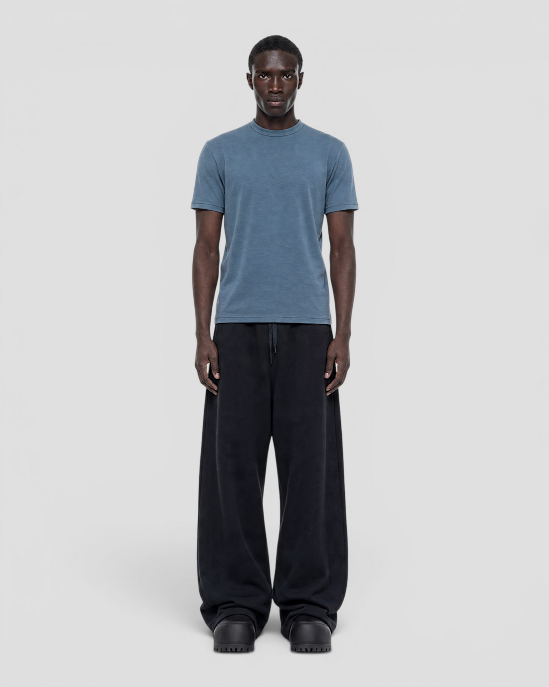 Luis Regular Blank Light Blue Tee V2