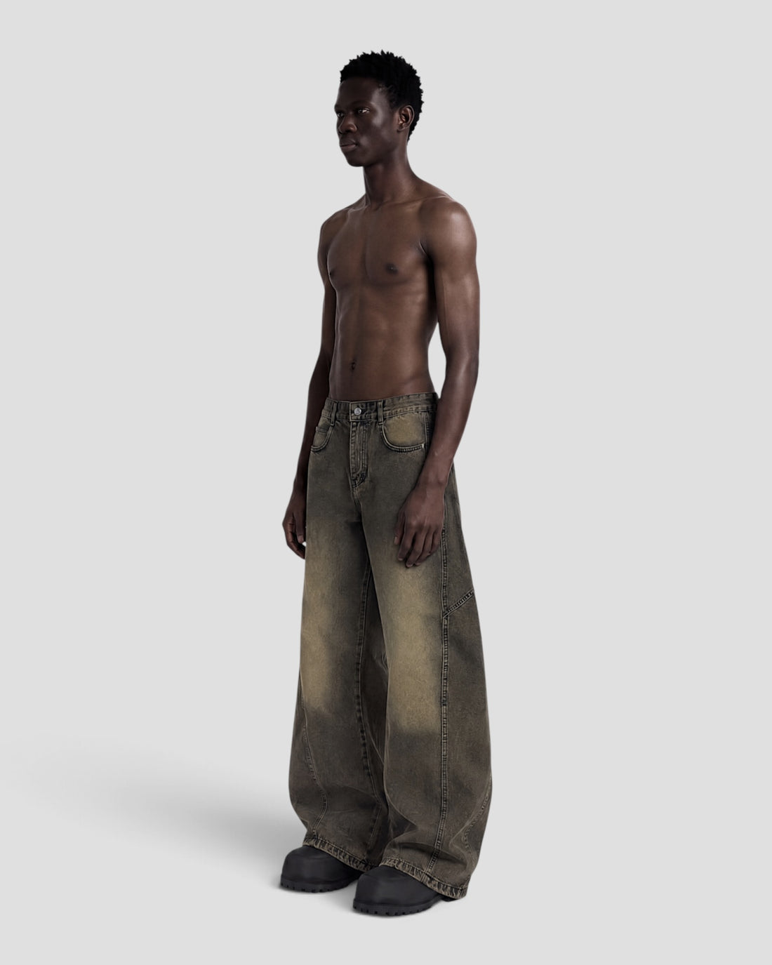 DEMENTE BROWN WASHED BARREL CURVED OVERSIZED JEANS