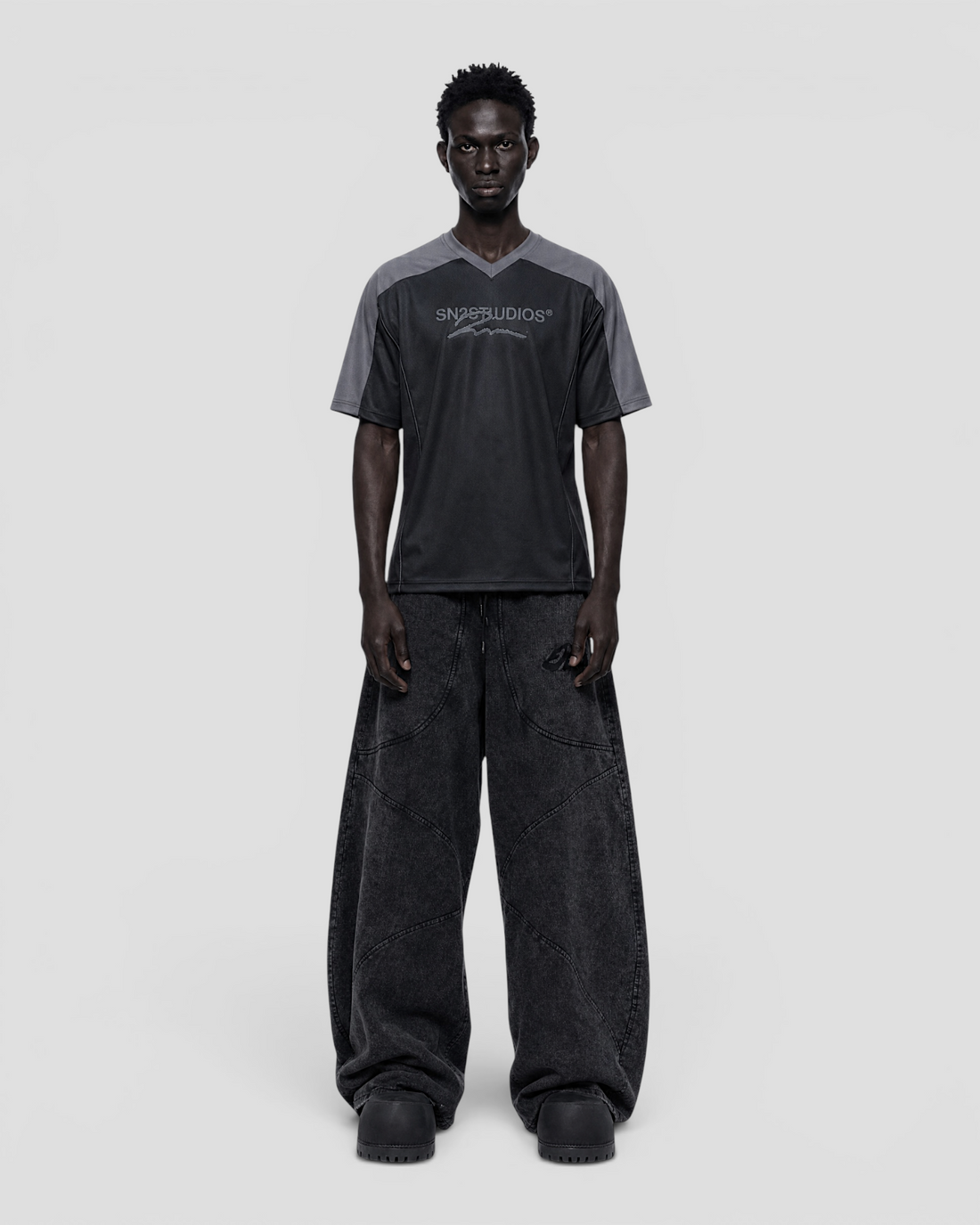DEMENTE NUMERAL GREY AND BLACK JERSEY