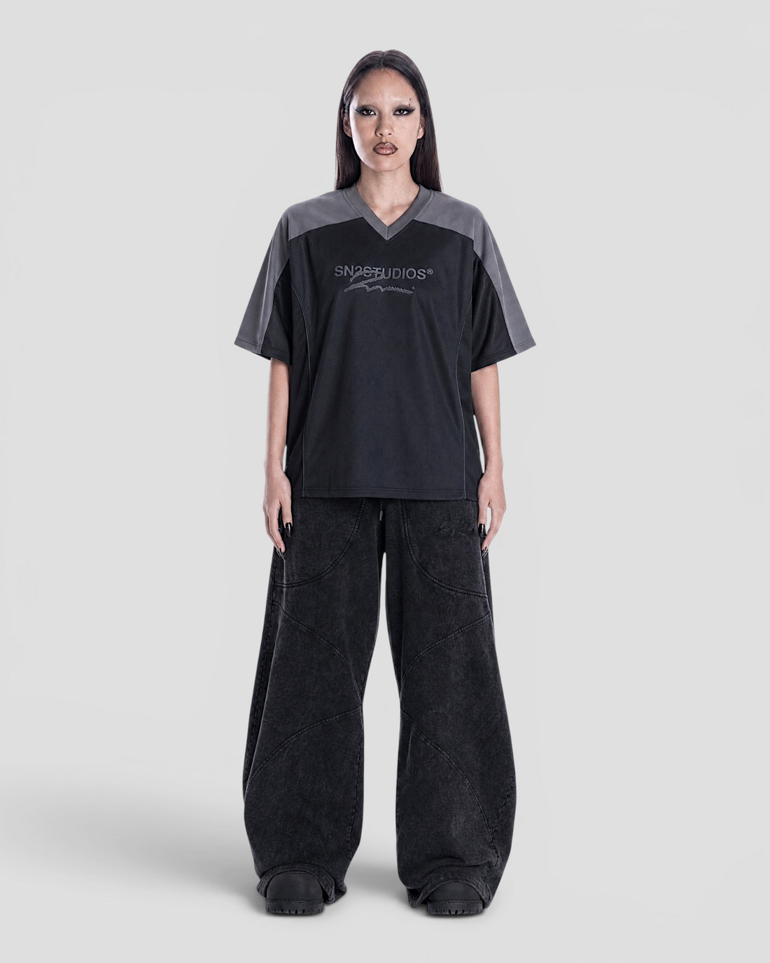 DEMENTE NUMERAL GREY AND BLACK JERSEY