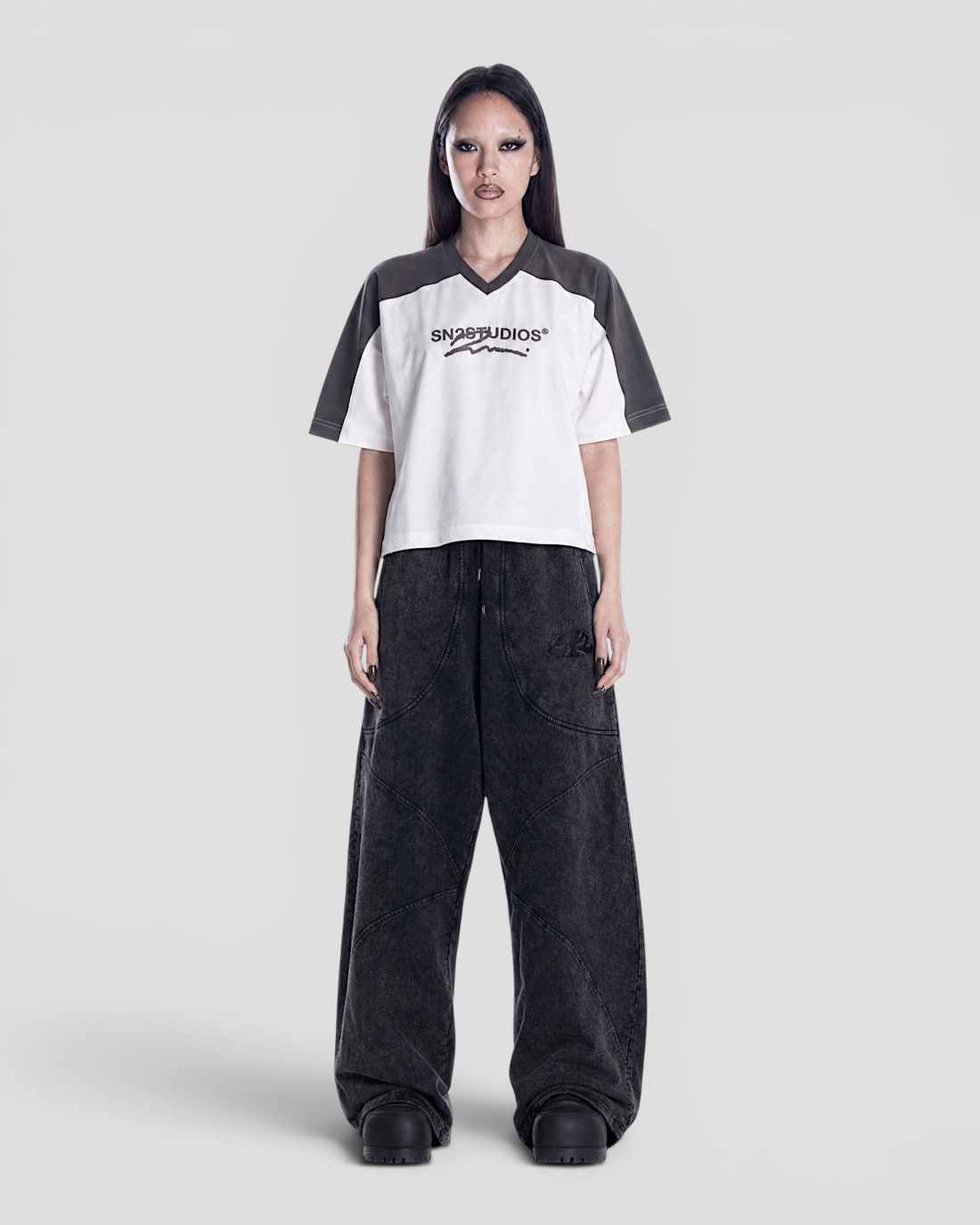 DEMENTE NUMERAL GREY AND WHITE JERSEY