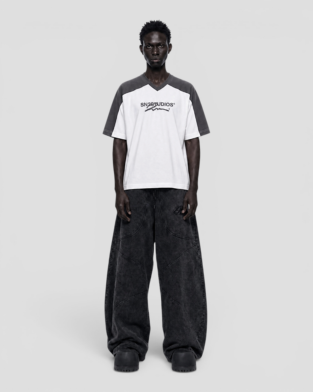 DEMENTE NUMERAL GREY AND WHITE JERSEY