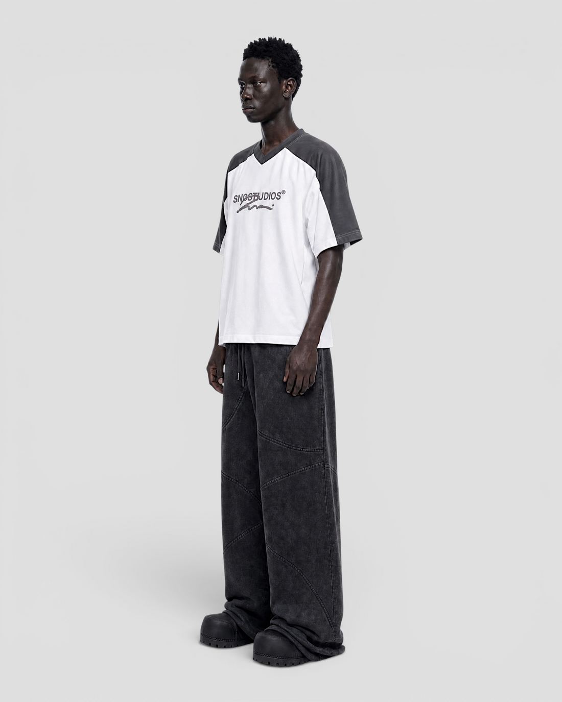 DEMENTE NUMERAL GREY AND WHITE JERSEY